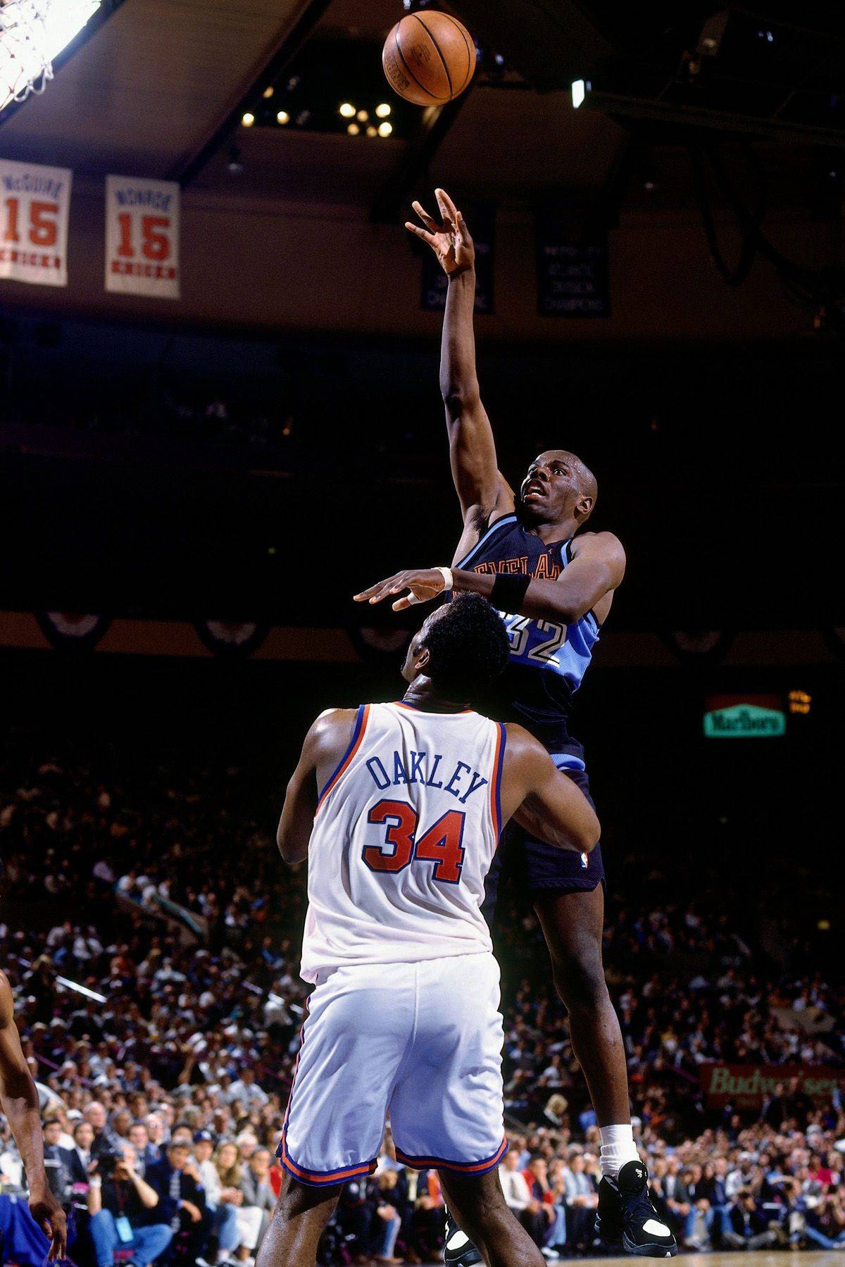 包含里程碑夜费城76人临场应变，NBA总决赛赛后刷纪录，更衣室稳定，赛程密集仍需轮换的词条