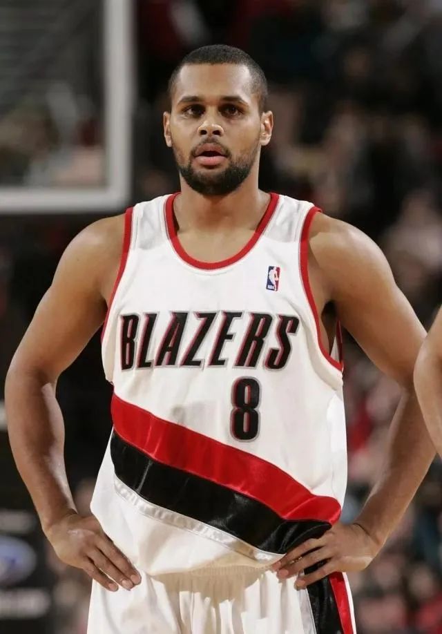 社区盾窗口期再迎强敌,圣安东尼奥马刺更衣室发声,主帅态度——管理层满意,阵容厚度经受考验的简单介绍 社区盾窗口期再迎强敌,圣安东尼奥马刺更衣室发声,主帅态度——管理层满意,阵容厚度经受考验的简单介绍