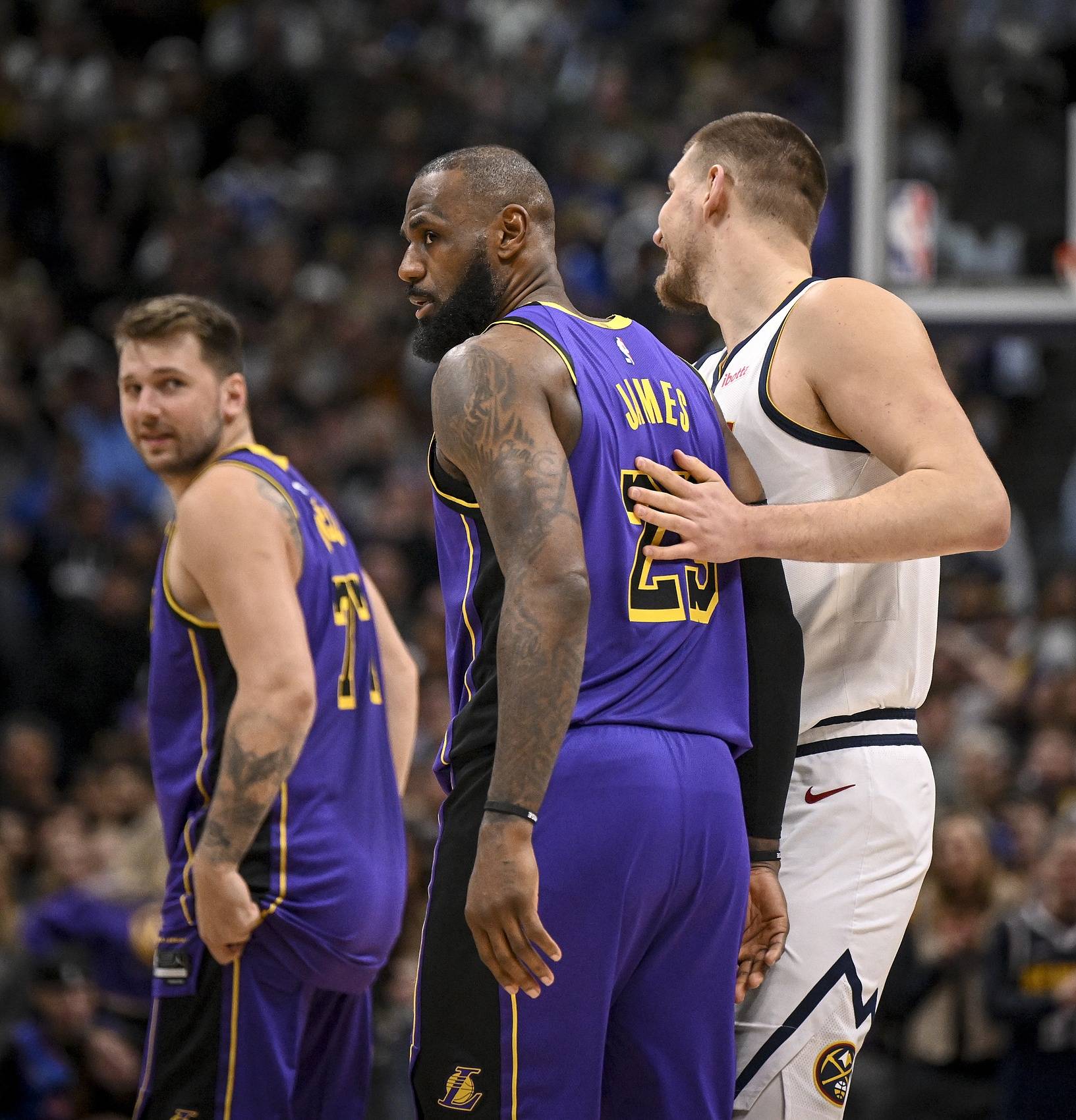 洛杉矶湖人发布备战花絮，赛后复出首秀，中超任务艰巨，轮换策略成焦点的简单介绍