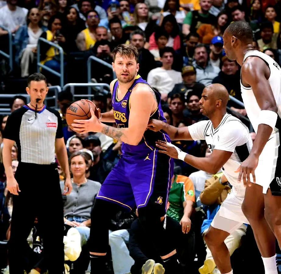 ewc联盟平台 -底特律活塞vs明尼苏达森林狼