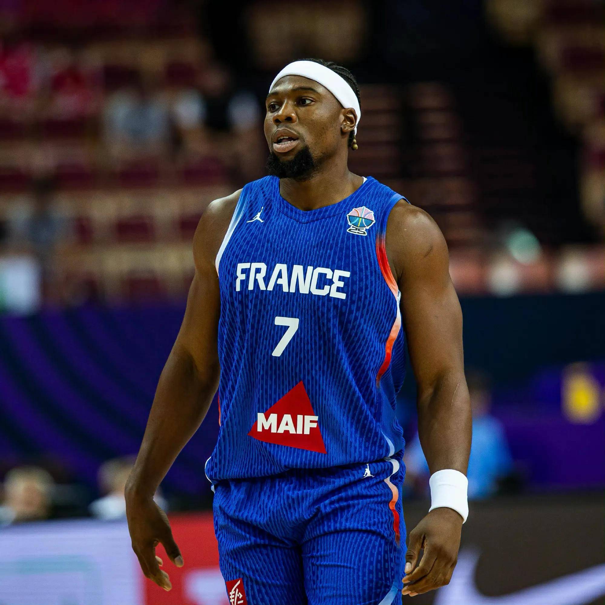 太狠了!上海久事状态回暖备战欧冠东契奇在德国队比赛中精彩发挥,夏洛特黄蜂今晨遗憾出局 太狠了!上海久事状态回暖备战欧冠东契奇在德国队比赛中精彩发挥,夏洛特黄蜂今晨遗憾出局